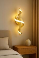 Blue City Decor Curvexa 12W LED Wall Lamp in Modern Flow Design - Image 4